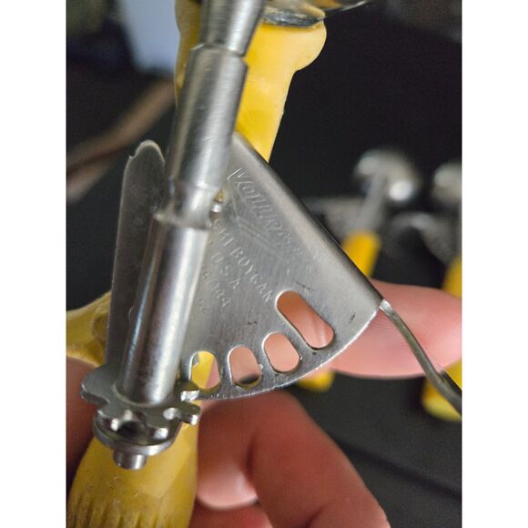 #20 Serving Disher Ice Cream Scoops Choice Lot of 4 Work Great - Picture 9 of 10